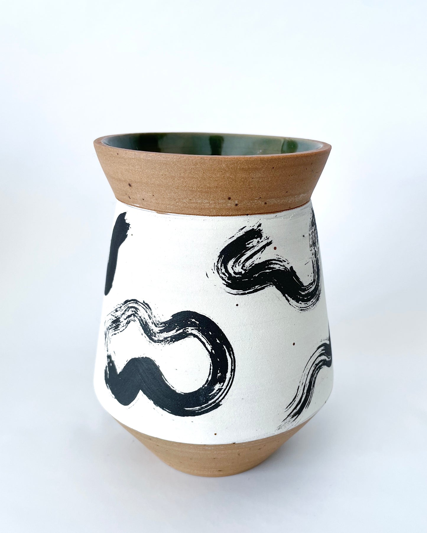 *New* Contrast Squiggle Vase #4