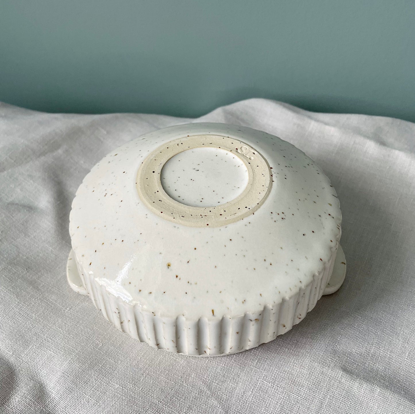 Column Bowl with Lobes - White speckle