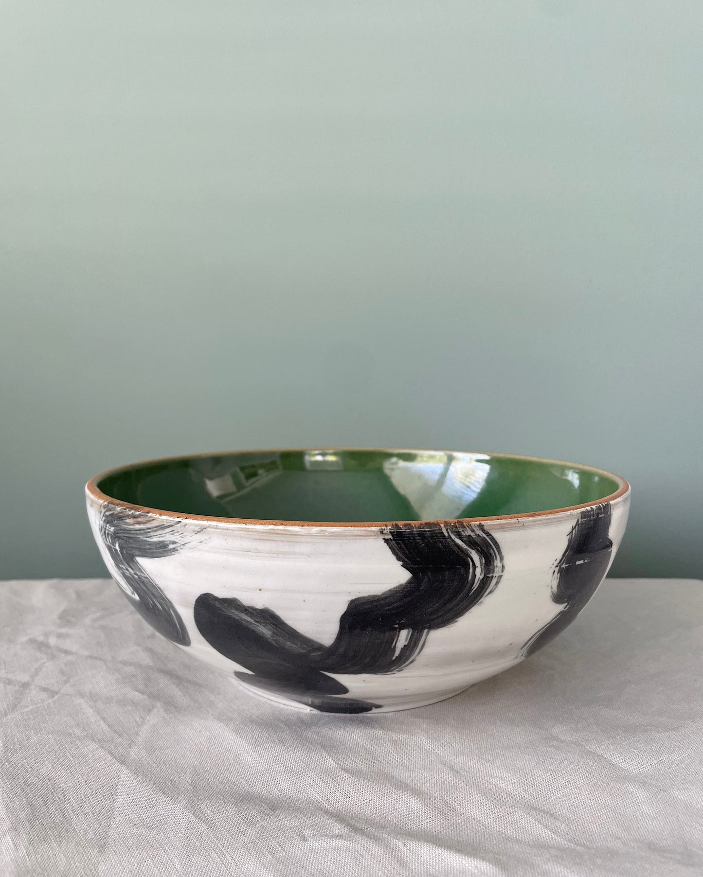 *New* Contrast Squiggle Bowl