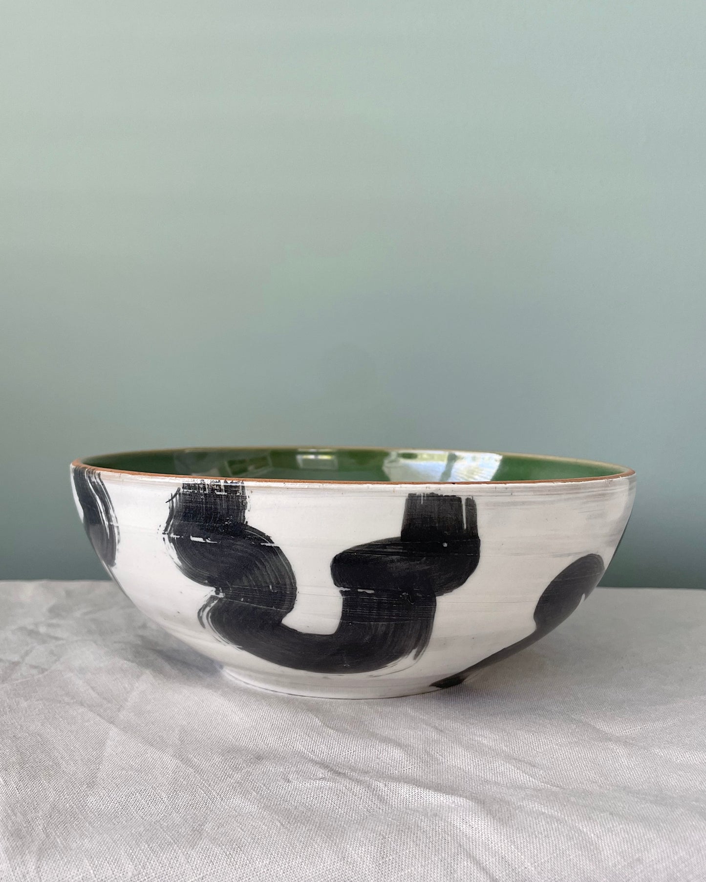 *New* Contrast Squiggle Bowl