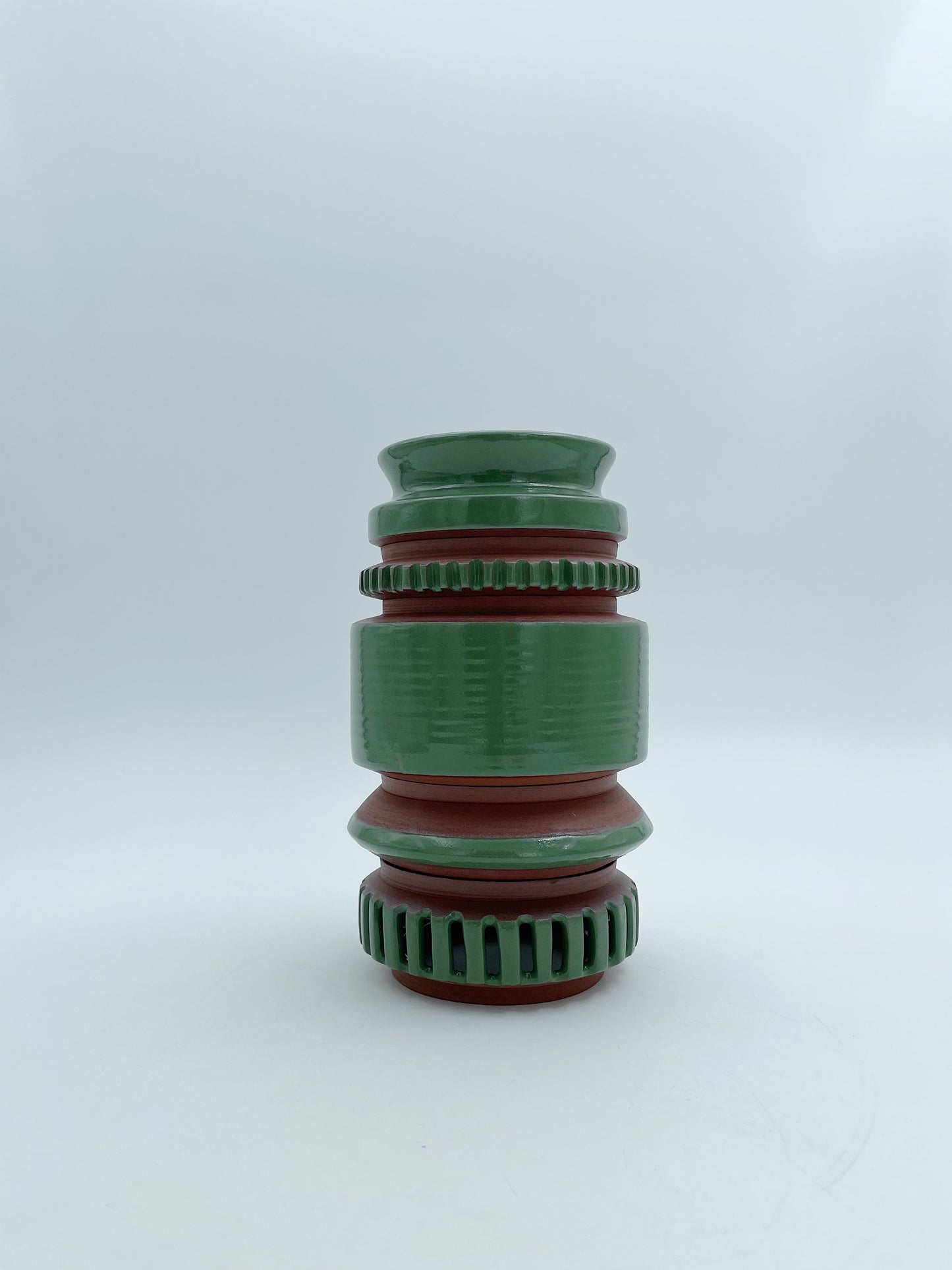Stacking Vessel