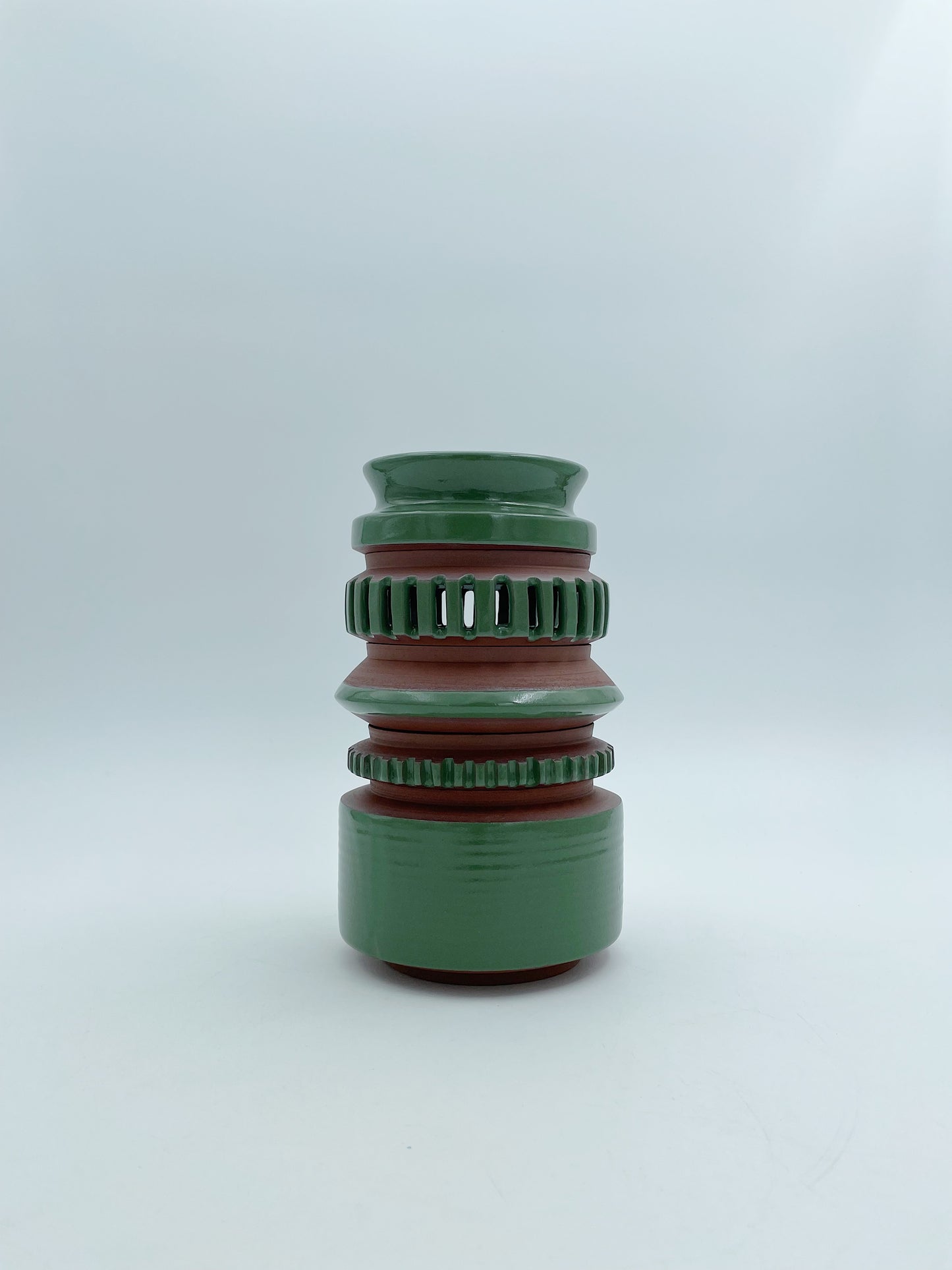 Stacking Vessel