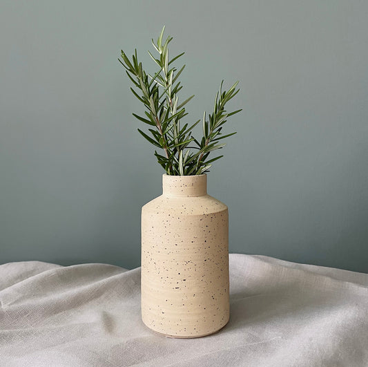 Minimalist Bud Vase - Cream Speckled Clay