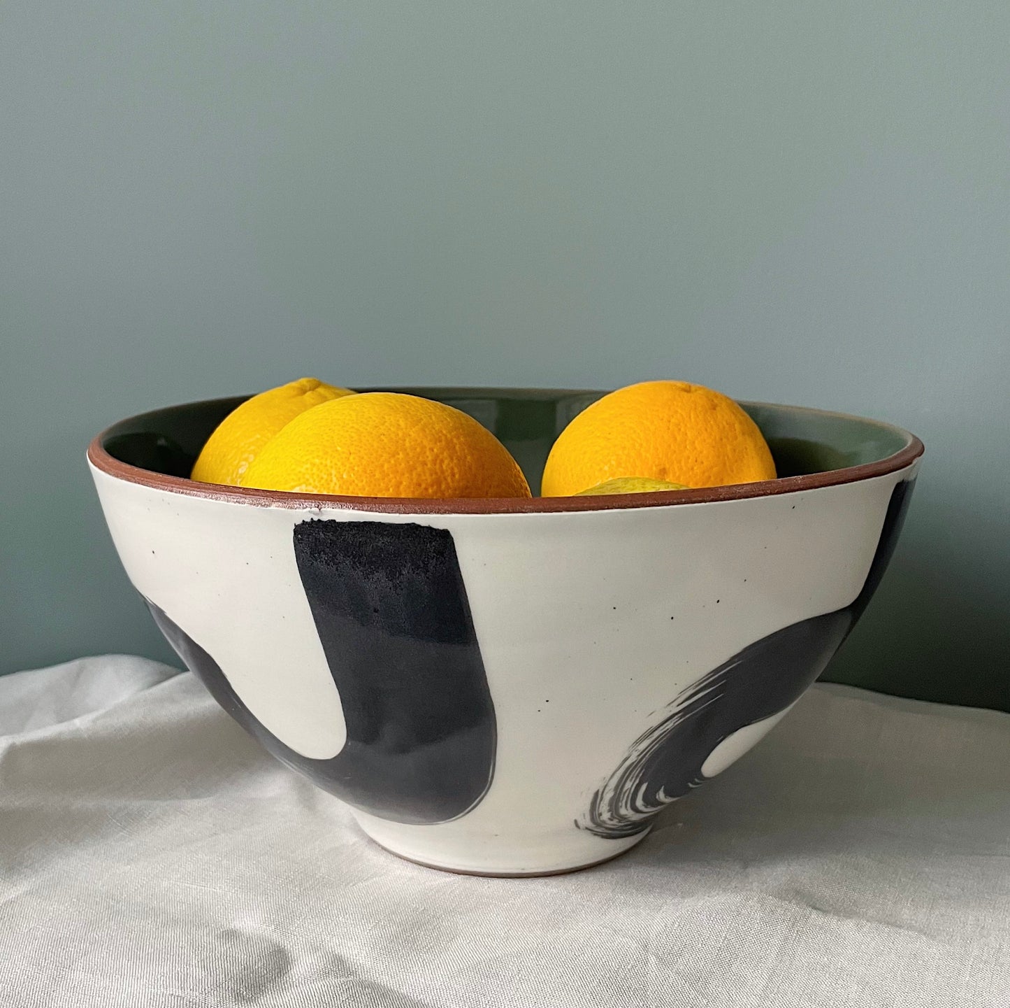 Contrast Bowl - Large